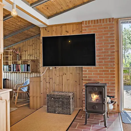 3 Bedroom Stunning In * Skjern