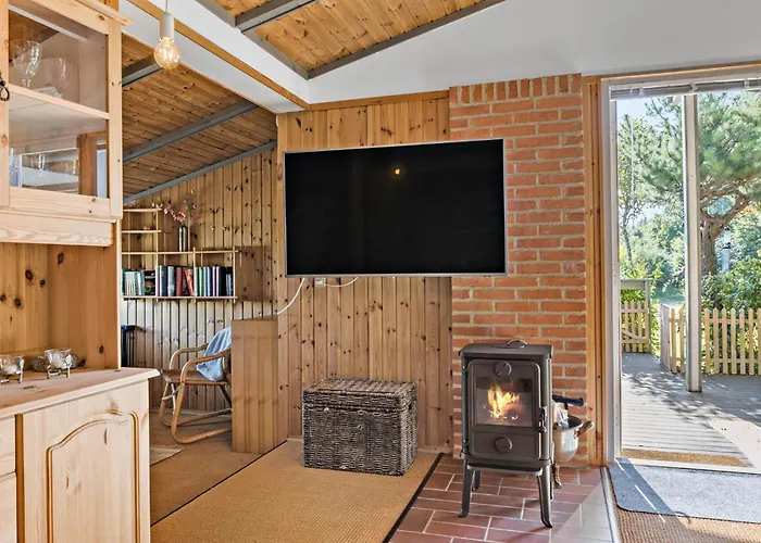 3 Bedroom Stunning In * Skjern