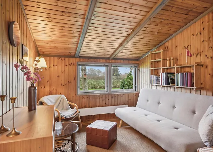 3 Bedroom Stunning In Dom wakacyjny Skjern